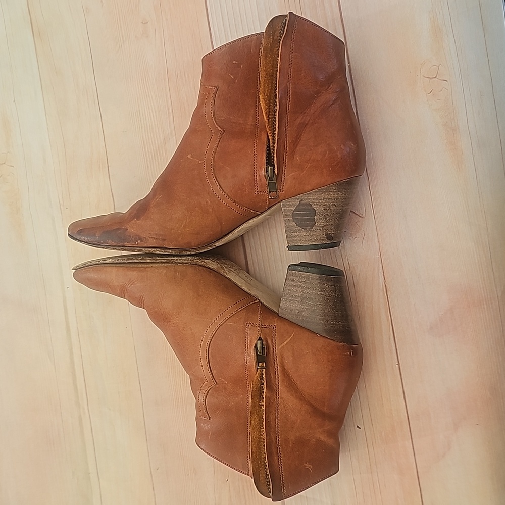 Isabel marant dicker lowcut boots. - Picture 3 of 10
